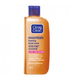 Clean & Clear Essentials Foaming Facial Wash 100ml